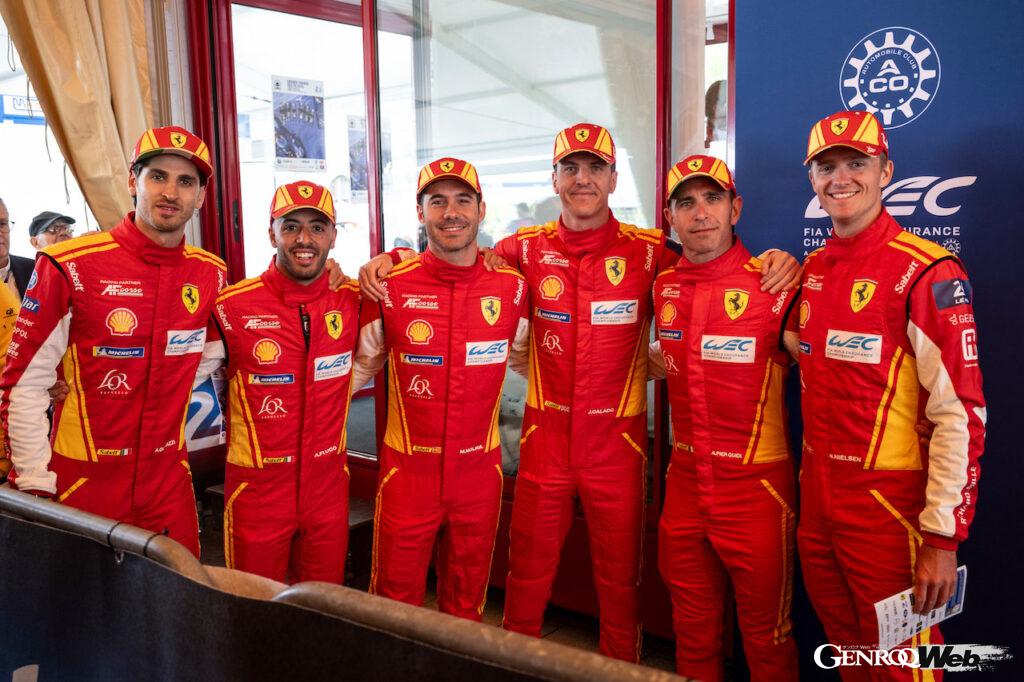 唯一のWECアメリカ・ラウンドに挑む、フェラーリAFコルセの6人。現在、ランキング8番手につける51号車のグイディ（左から2番目）は、荒れた天候を予測している。