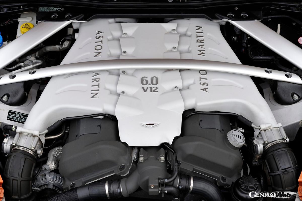 今やスーパーカーブランドの12気筒MTで2000万円以下という中古モデルは見当たらない。