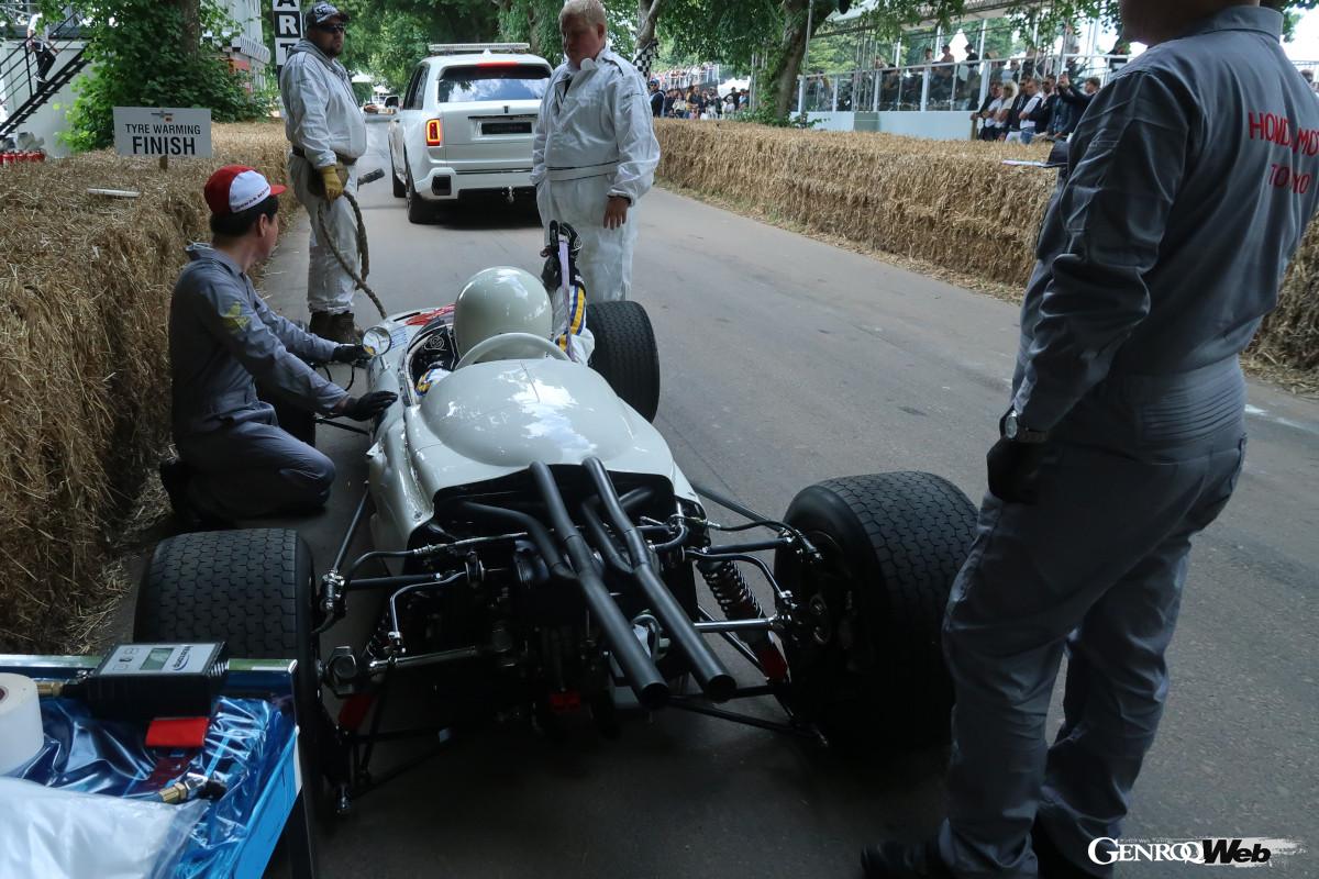 突如として不機嫌になった1.5リッターV12エンジン。