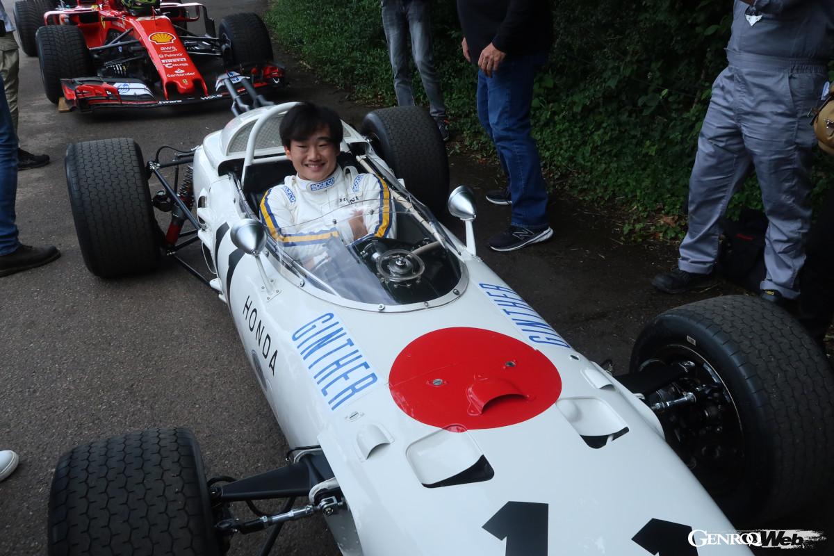 翌日、角田選手が搭乗したデモ走行は拍子抜けするくらい順調だった。