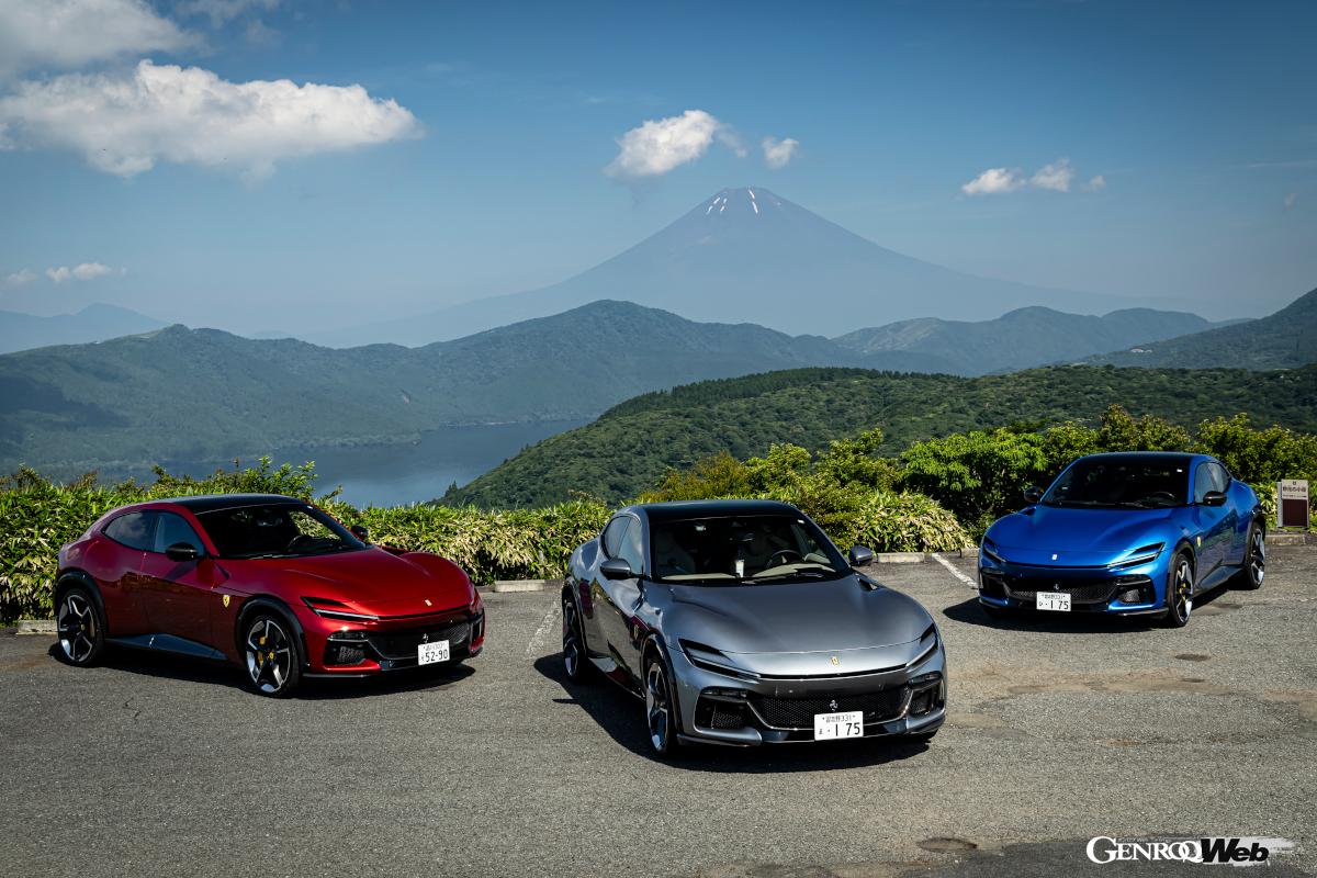 大観山の富士山を望む有名スポットにて。