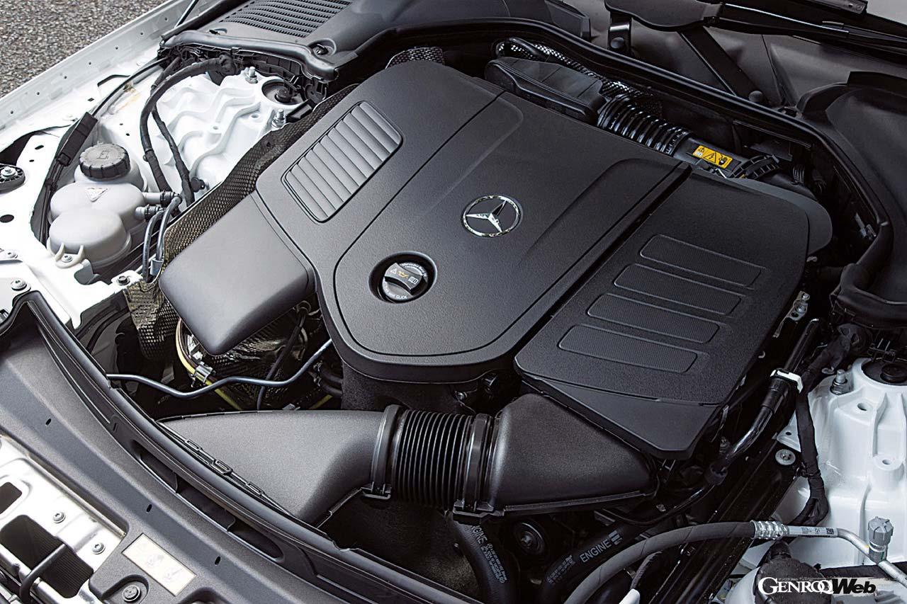 最高出力204PS、最大トルク320Nmを発生する2.0リッター直4ターボエンジンに第2世代のISGを組み合わせる。これにより最大23PS/250Nmの電動ブーストが短時間可能だ。