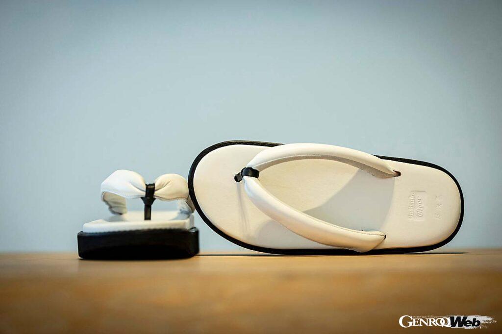 スニーカーの枠にとらわれないラインナップも豊富。鼻緒を備えた「TIGER SETTA NM」や、ビジネスシーンでも似合うフォーマルなシリーズもある。