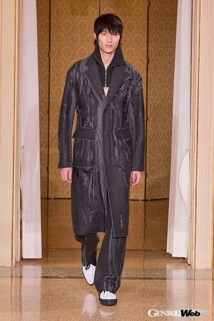 現在は靴だけでなくアパレルも展開するファッションブランドとなった。ミラノファッションウィークには2021年から参加している。