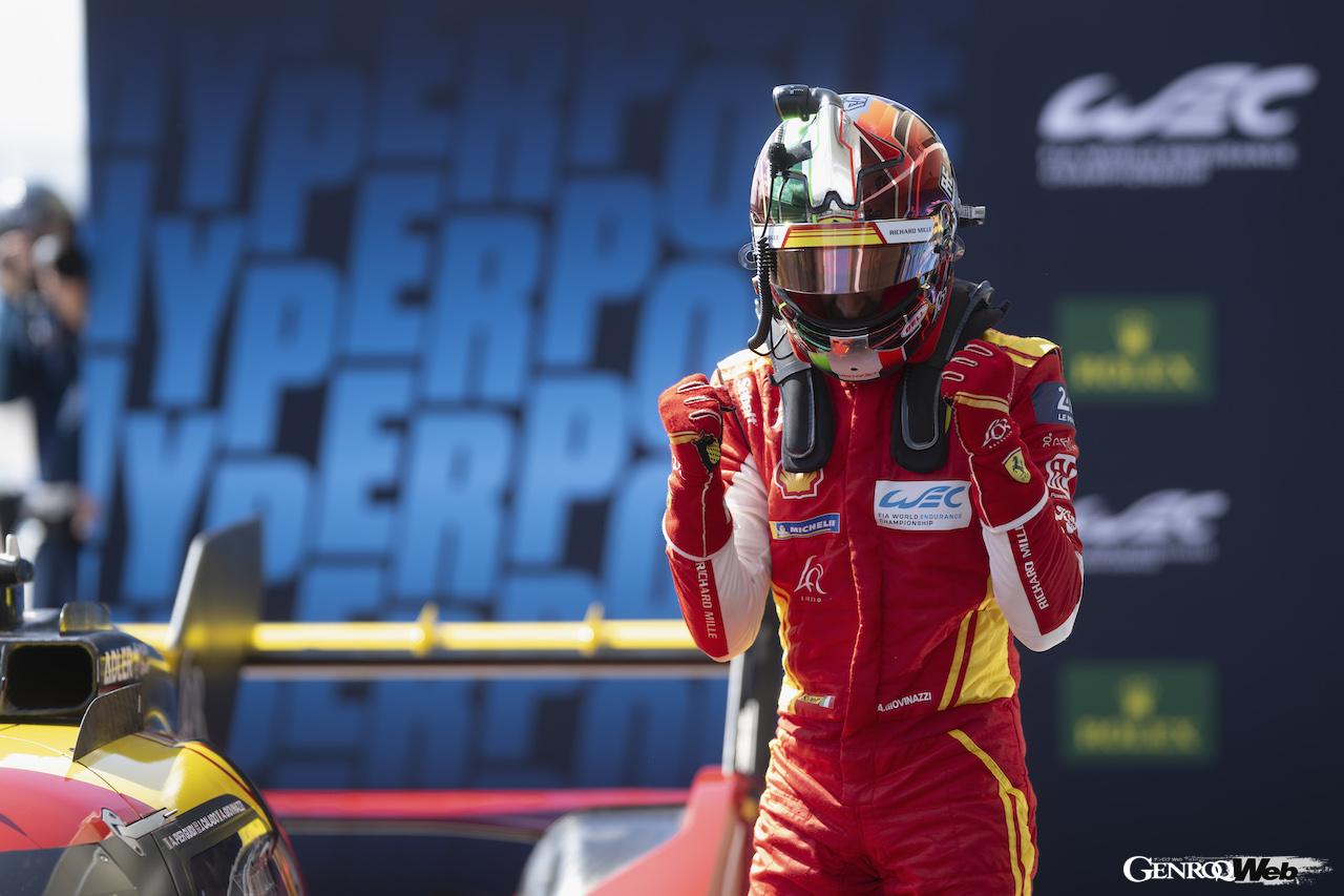 今シーズン、ここまで厳しい戦いを強いられてきた51号車がポールポジションを獲得。ポールを決めたジョヴィナッツィは、喜びを爆発させた。