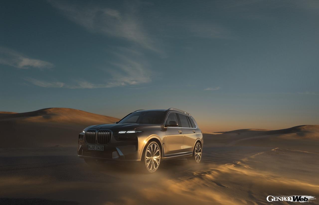 BMWの新たなメディアキャンペーンに登場した、BMW X7。