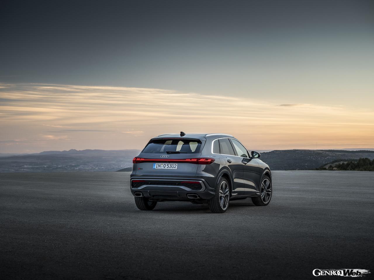 PPCベースの新世代内燃機関モデル、新型「アウディ Q5」のエクステリア。