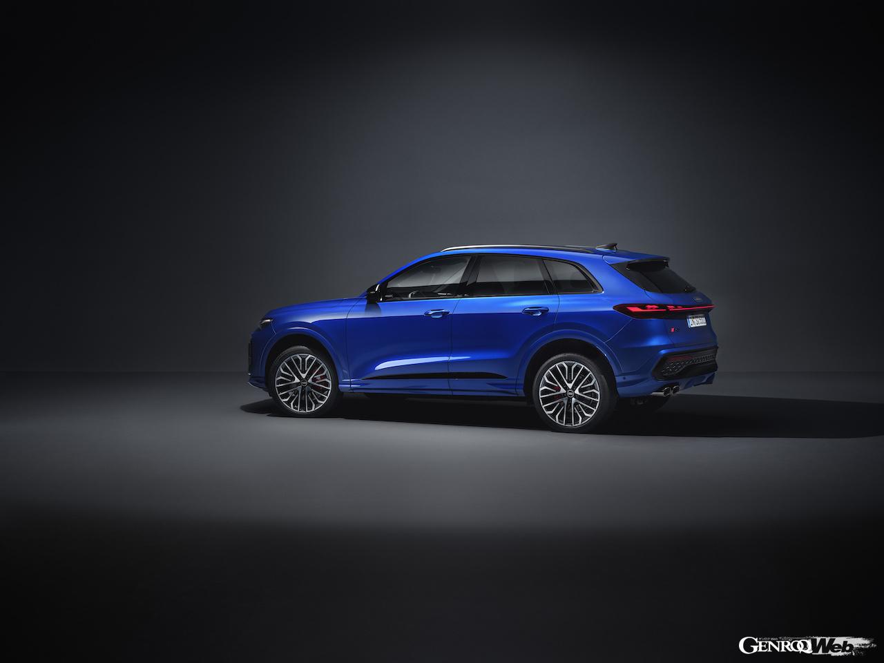 PPCベースの新世代内燃機関モデル、新型「アウディ SQ5」のエクステリア。