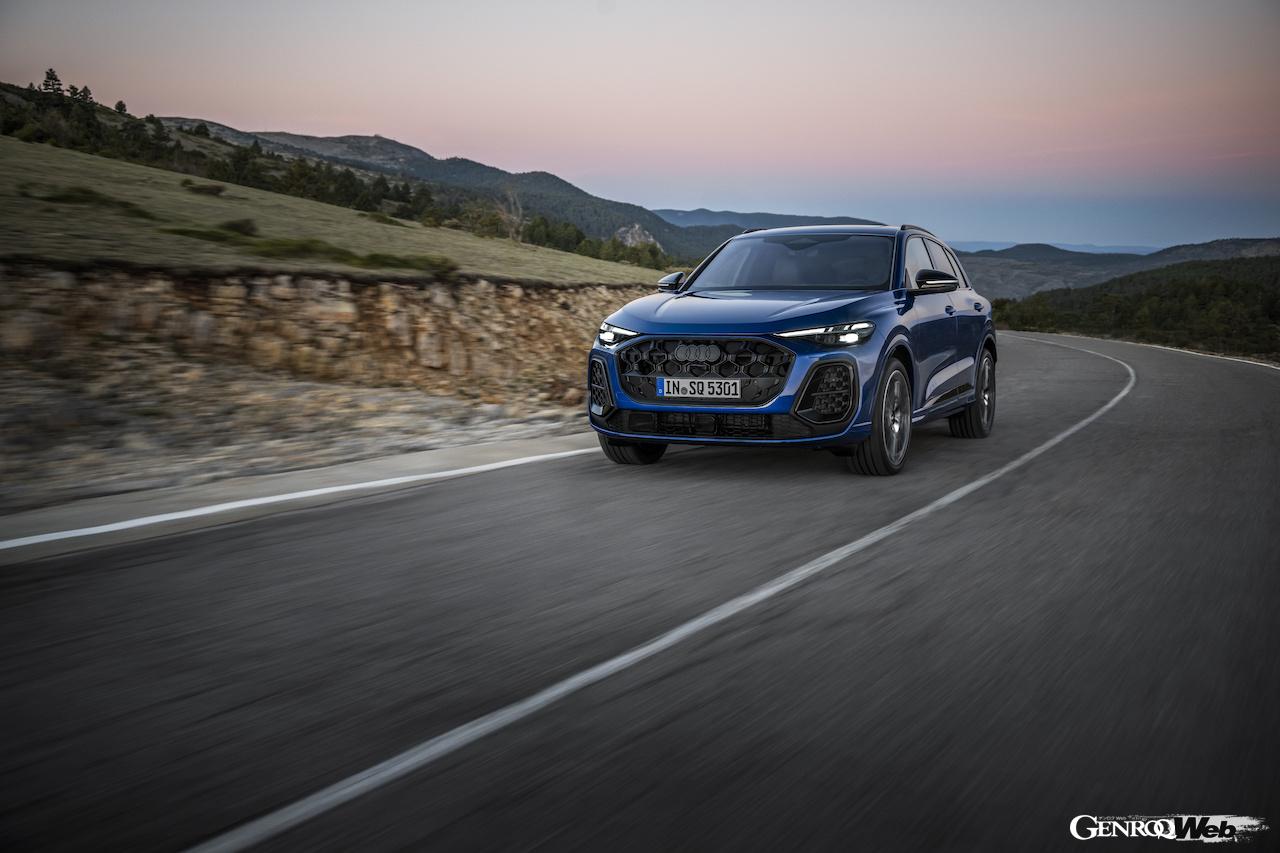 PPCベースの新世代内燃機関モデル、新型「アウディ SQ5」の走行シーン。