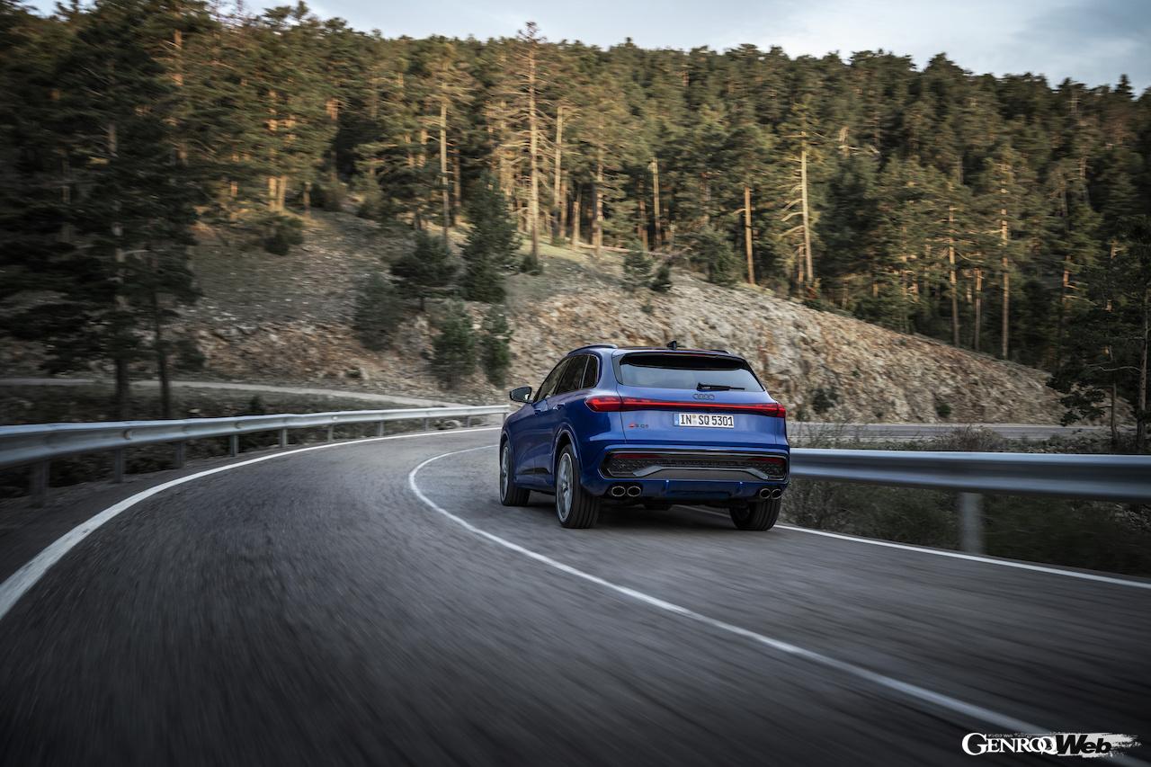 PPCベースの新世代内燃機関モデル、新型「アウディ SQ5」の走行シーン。