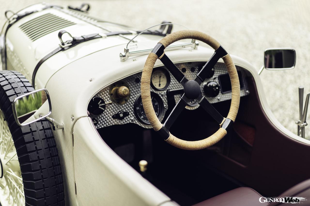 今年のモントレー・カーウィークで展示された、コンフィギュレーション仕様の「ホワイト・パック」。