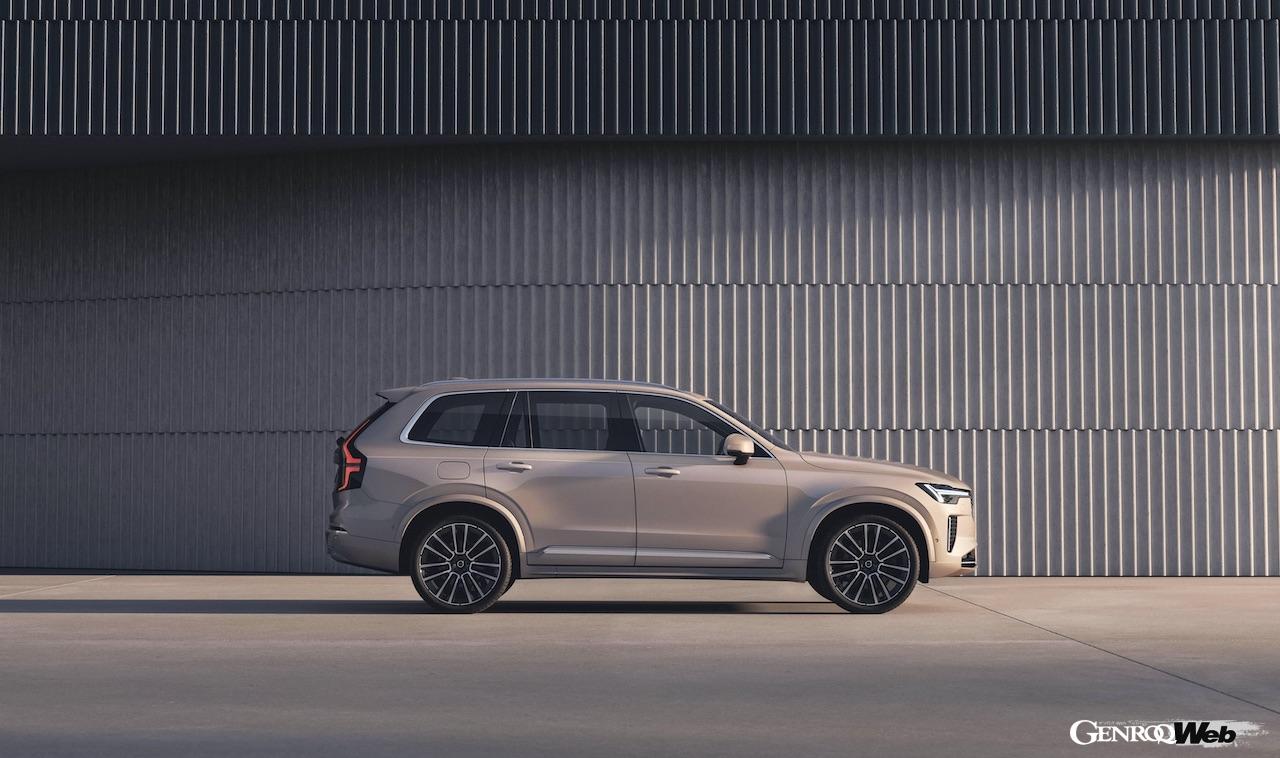 内外装をアップデートした「ボルボ XC90」改良新型のエクステリア。