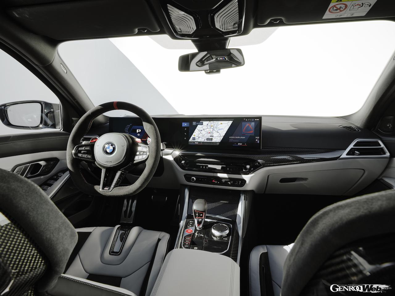 「BMW M3 ツーリング」改良新型のインテリア。