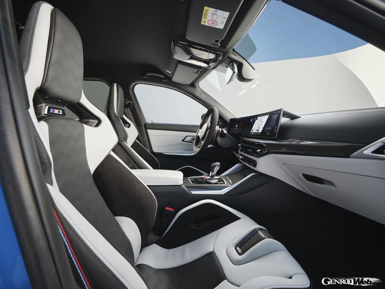 「BMW M3 ツーリング」改良新型のインテリア。