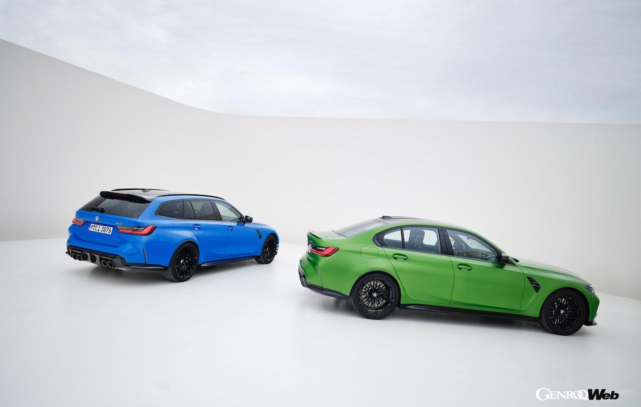 BMW M3 セダンとM3 ツーリングの改良新型のエクステリア。