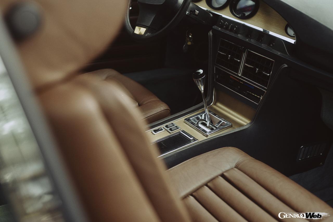 シトロエン SMのインテリア。