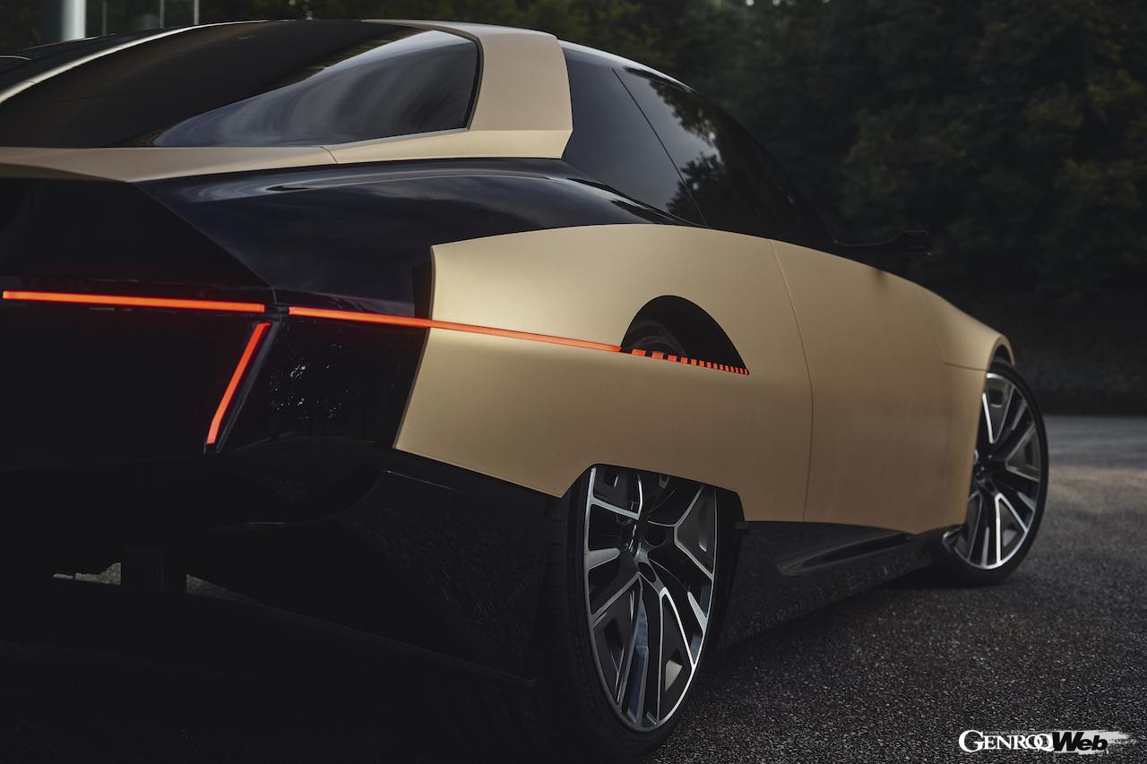 SMをオマージュしたデザインコンセプト、「DS SM トリビュート」のエクステリア。