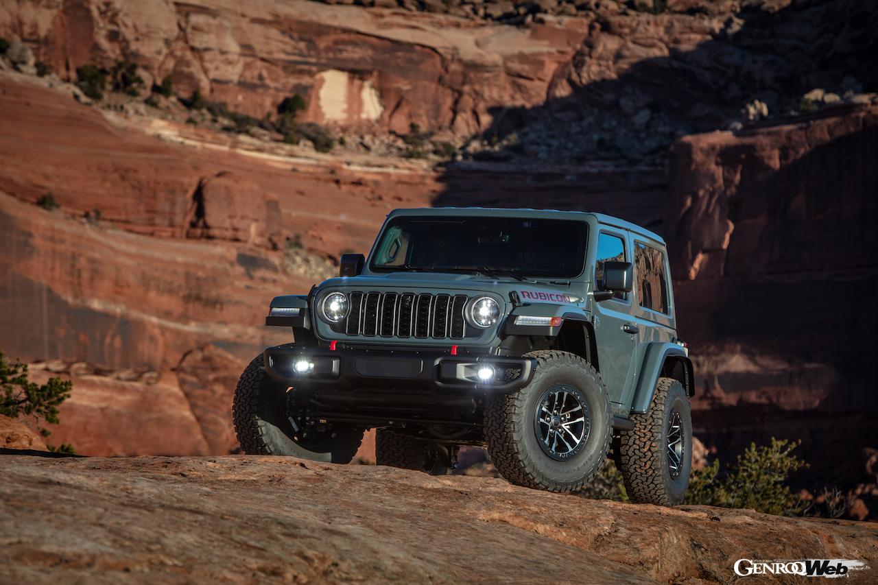 「ジープ ラングラー 4xe」2025年モデルのエクステリア。