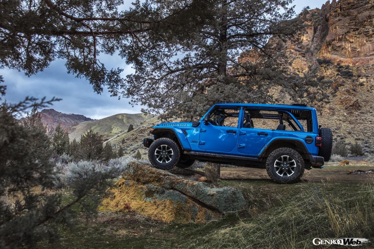 「ジープ ラングラー 4xe」2025年モデルのエクステリア。