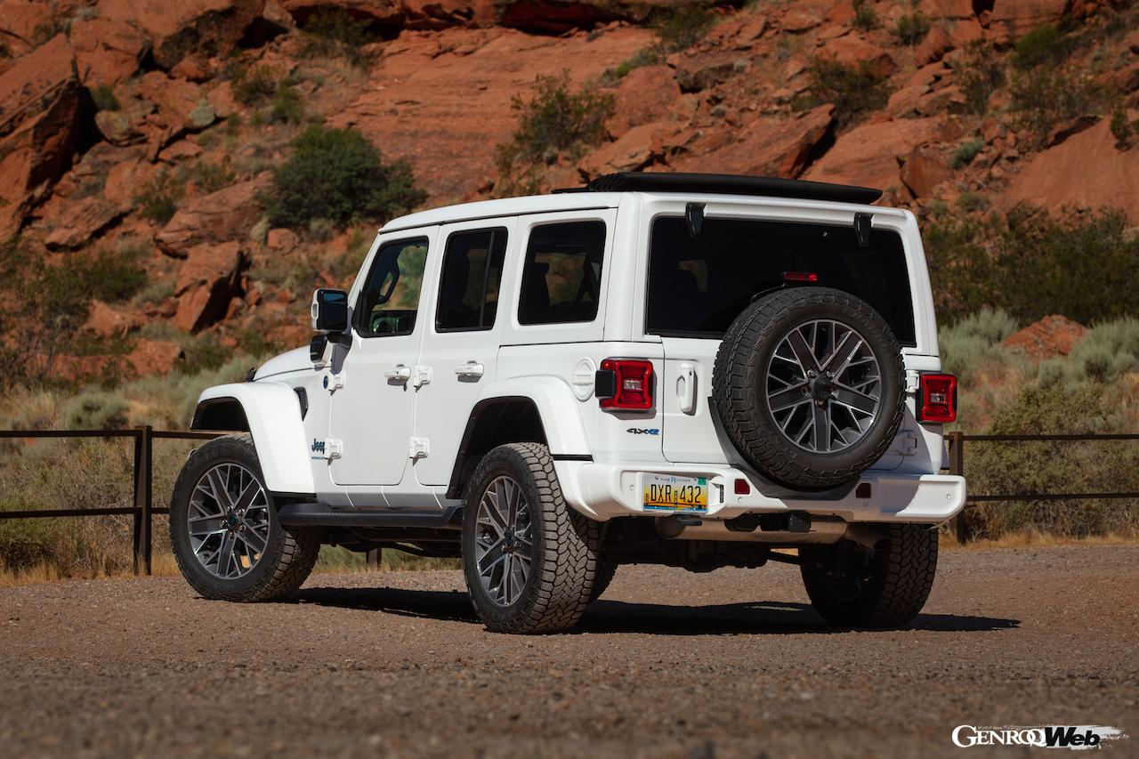 「ジープ ラングラー 4xe」2025年モデルのエクステリア。