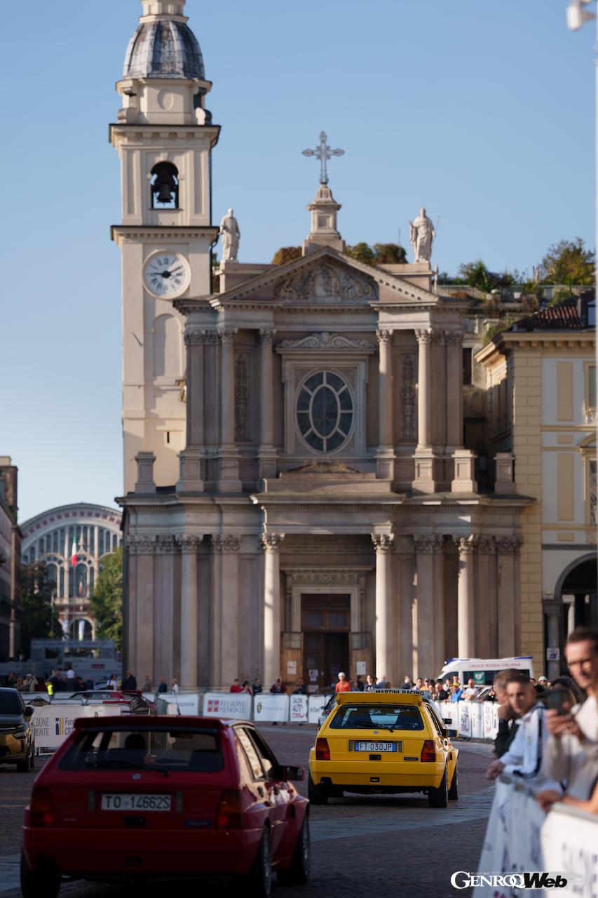 2024年の「アミキ・ミエイ」には、欧州6ヵ国から130台のランチア デルタが集まった。