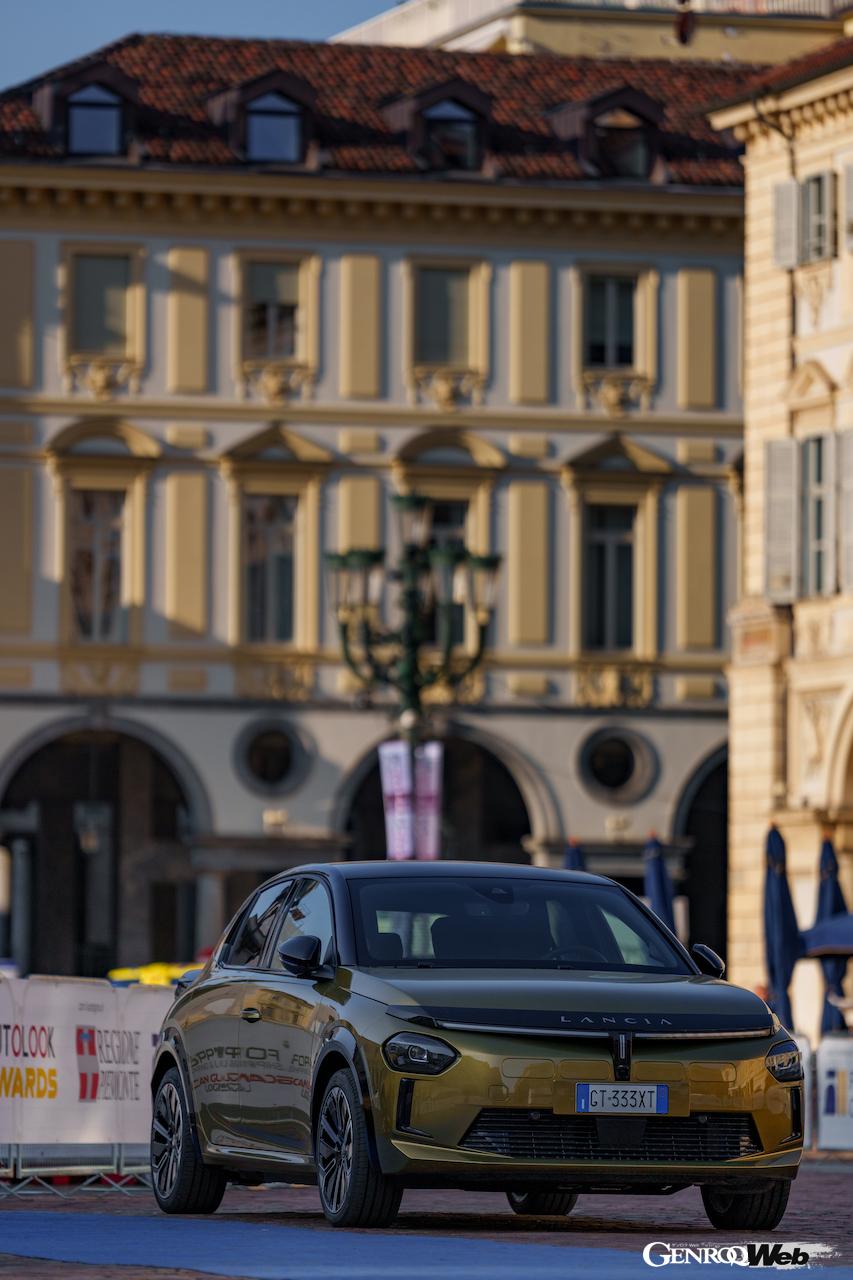 アミキ・ミエイのメインイベントとして行われたトリノでのパレードランは、新型「イプシロン」が先導車を務めることになった。