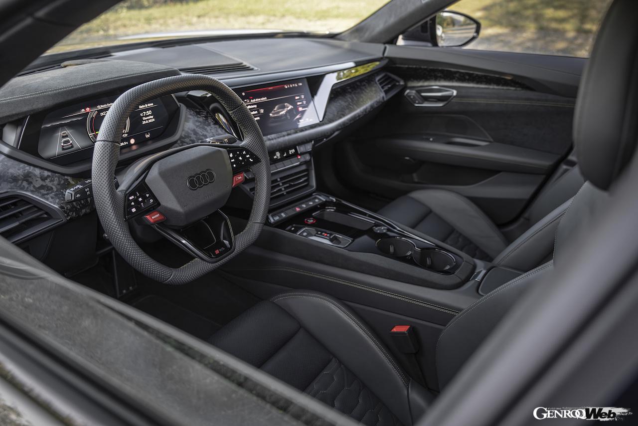 アウディ最強EV「アウディ RS e-tron GT パフォーマンス」のインテリア。