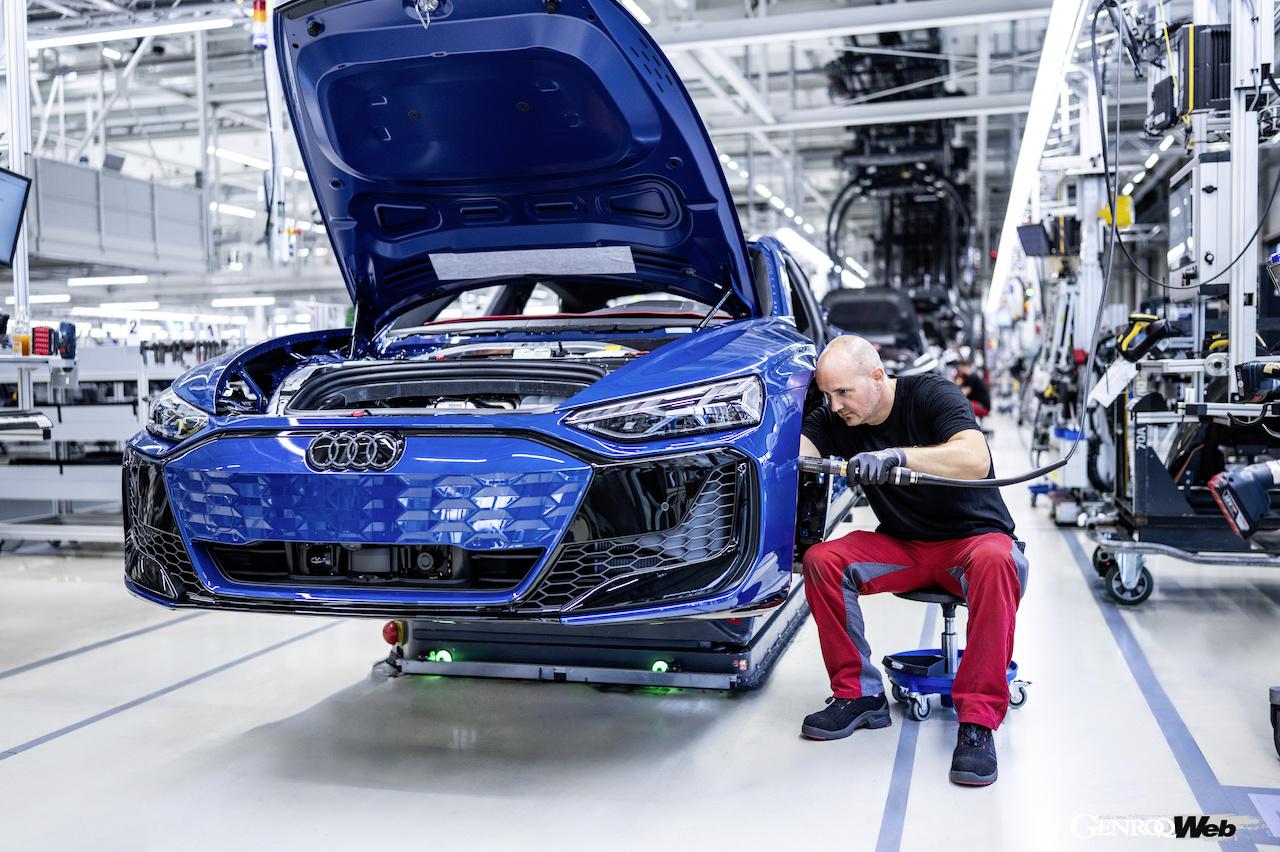 アウディ最強EV「アウディ RS e-tron GT パフォーマンス」の製造工程。