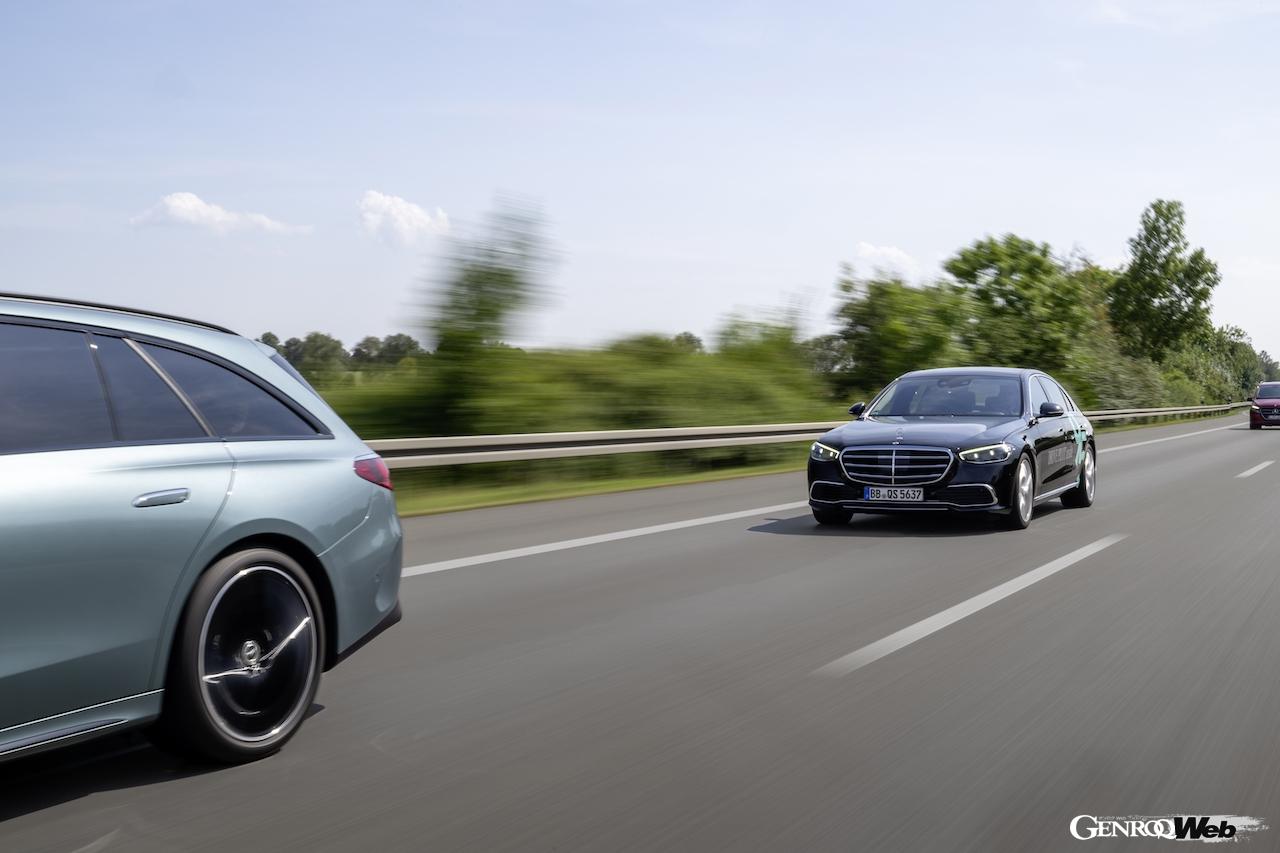 アウトバーンでの最高速度95km/hに対応する「ドライブパイロット」が搭載された、メルセデス・ベンツ Sクラス。