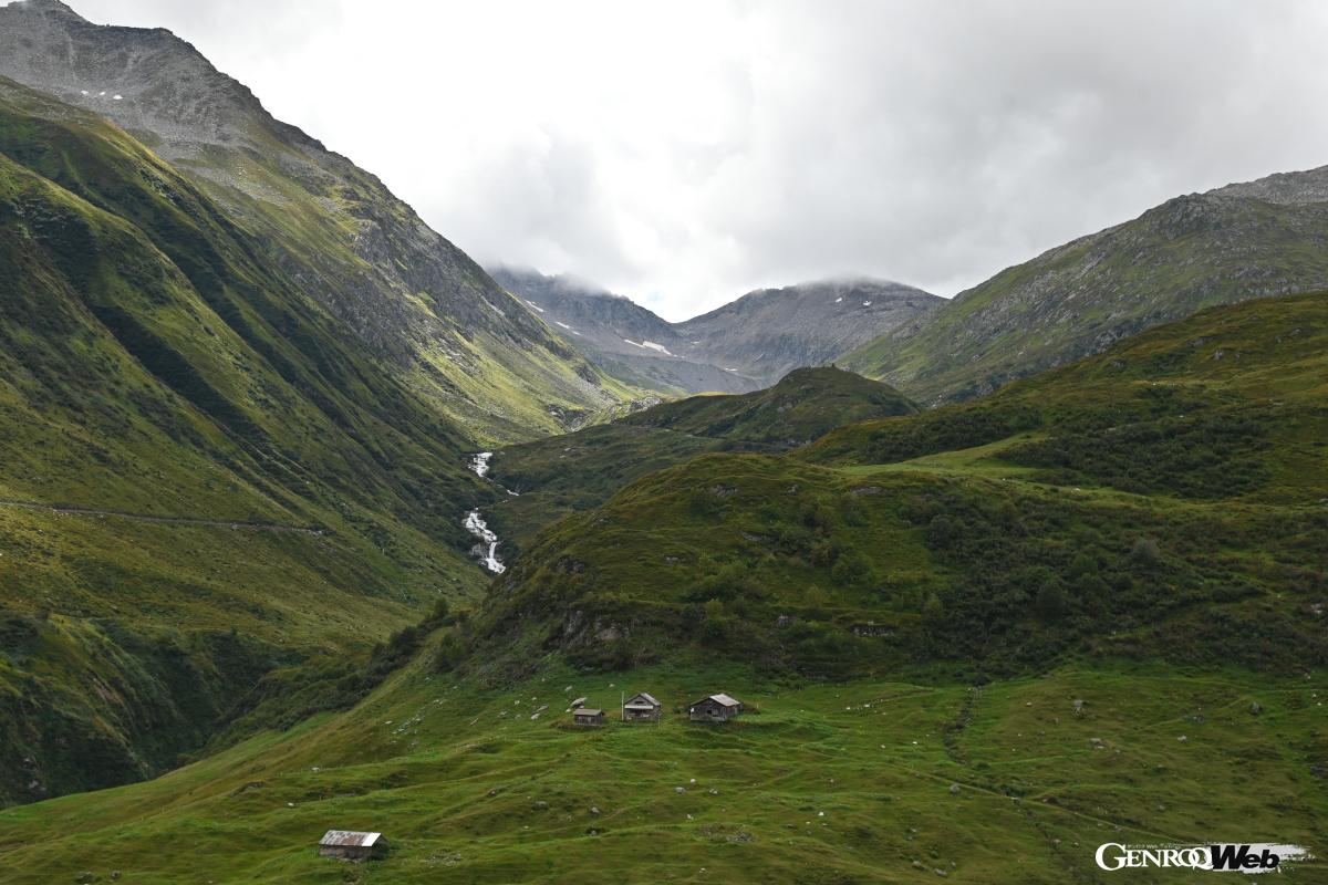 ここから上はツイスティなワインディングで走り好きにはたまらない区間が続く。