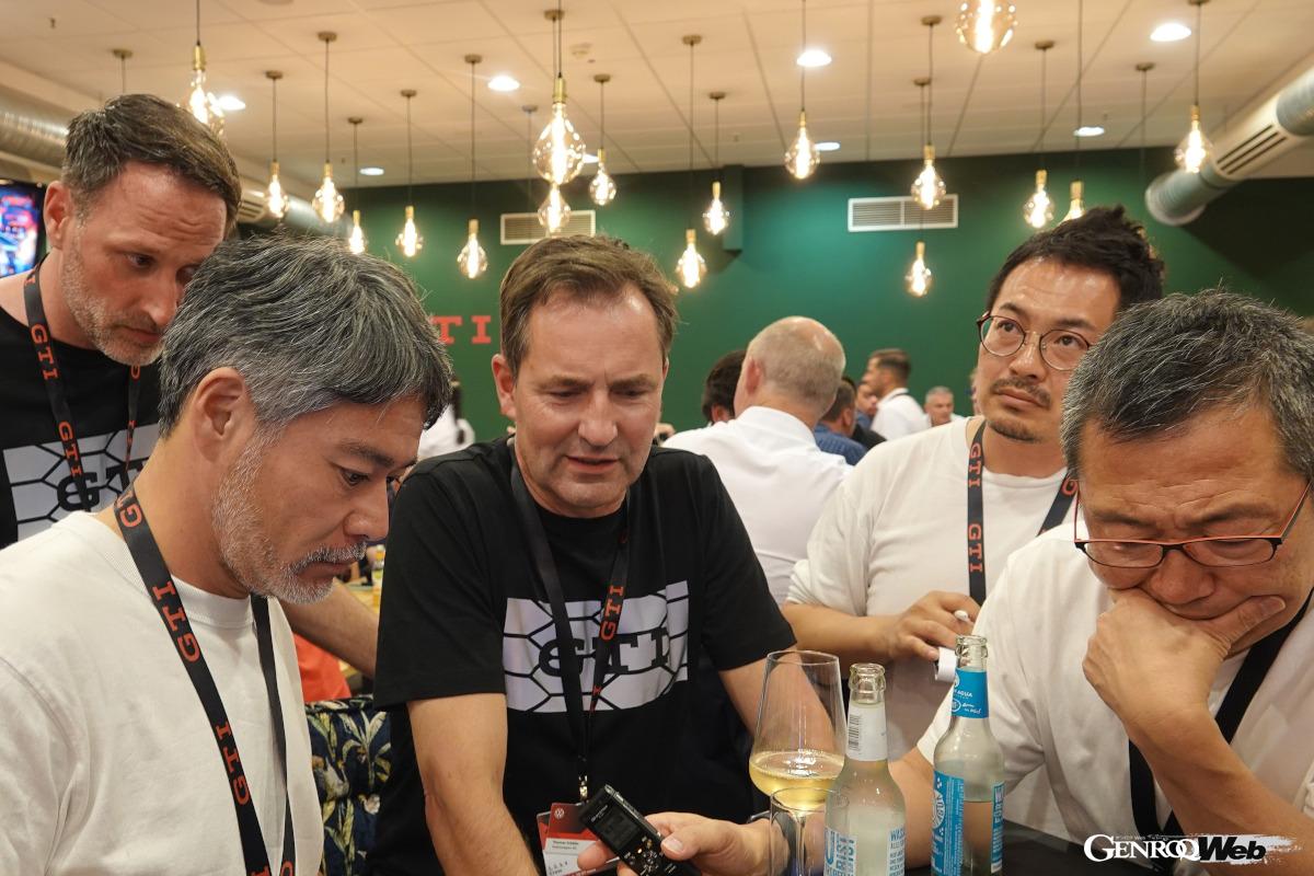 フォルクスワーゲンのブランドCEOであるトーマス・シェーファー氏も来場し、GTIの未来を語った。一方で電動化戦略の継続も明言しており、ファンにとってはどのような変化が待ち受けるのか気になるところだ。