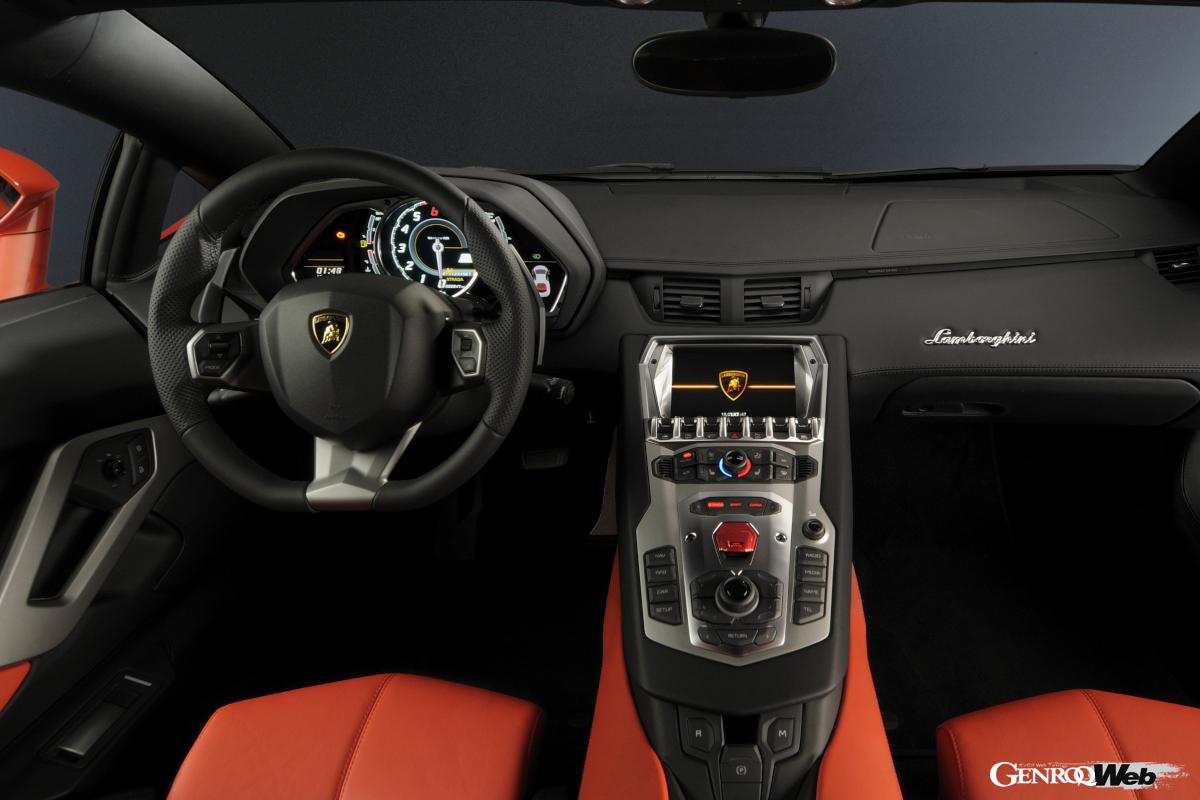 今でも古さを感じさせないインテリア。