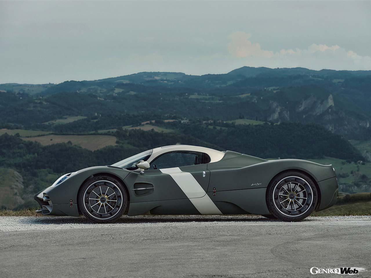 最高出力864PS”“車重1280kg”の“◯億円”マニュアルリヤミッドスーパー