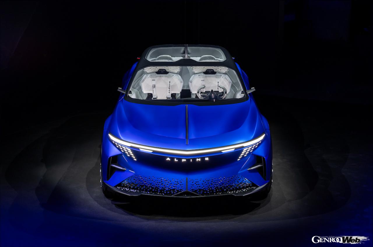 EV専用プラットフォーム「Amprミディアム」を採用した「アルピーヌ A390_β」のエクステリア。