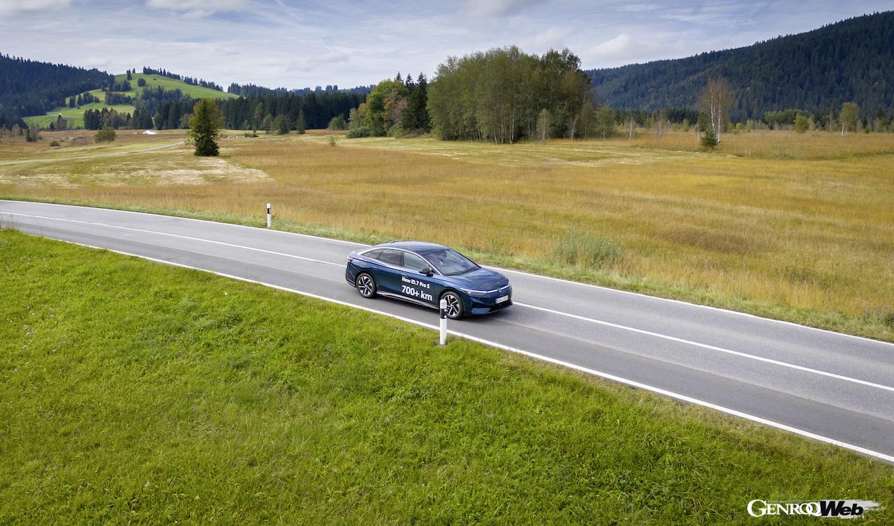 フォルクスワーゲンの最新フル電動サルーン「ID.7 プロ S」が、スイスにおいて長距離テストを実施。1回の充電で794kmの航続距離を達成した。