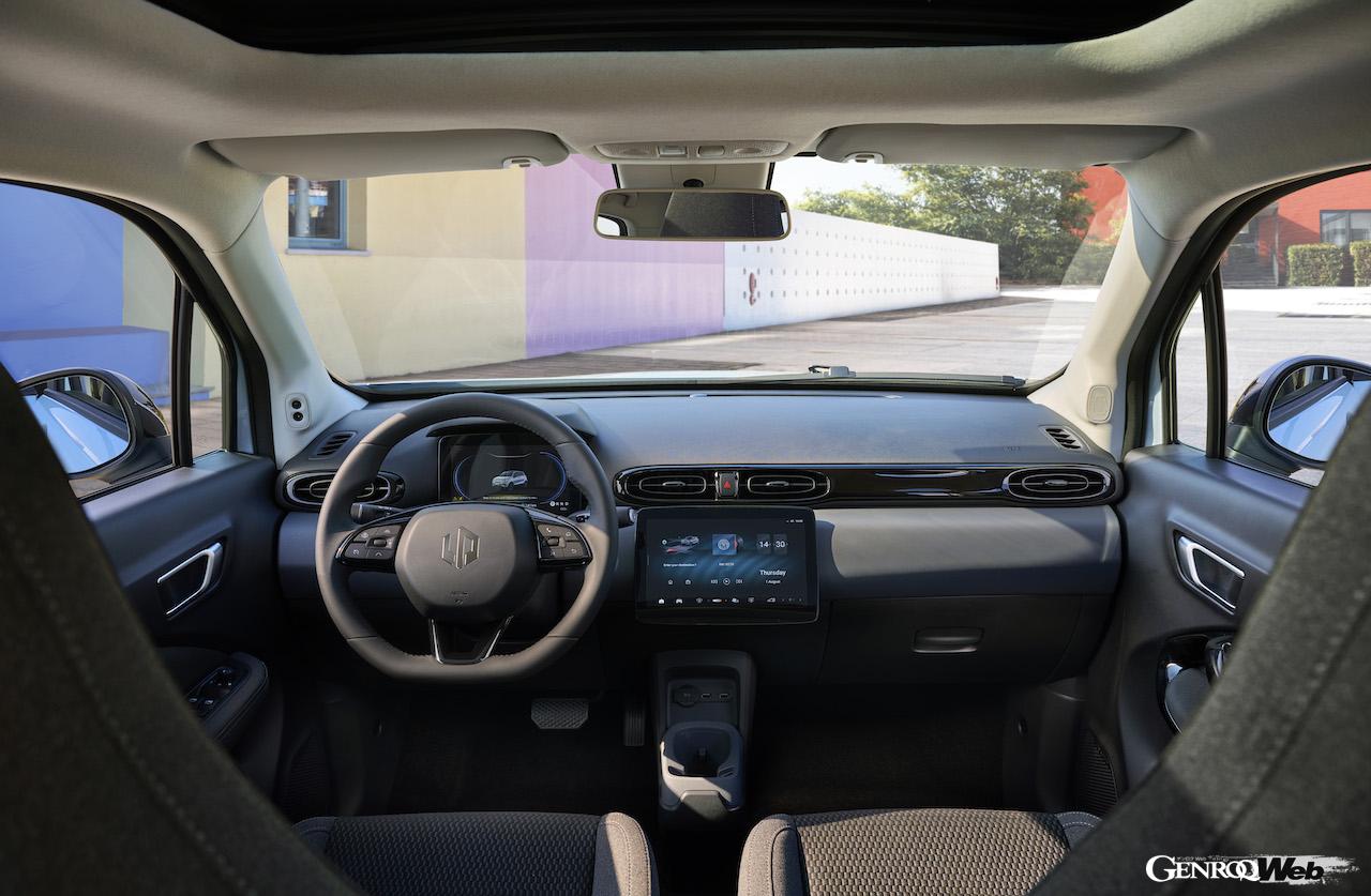 欧州市場に導入されるコンパクトEV「リープモーター T03」のインテリア。