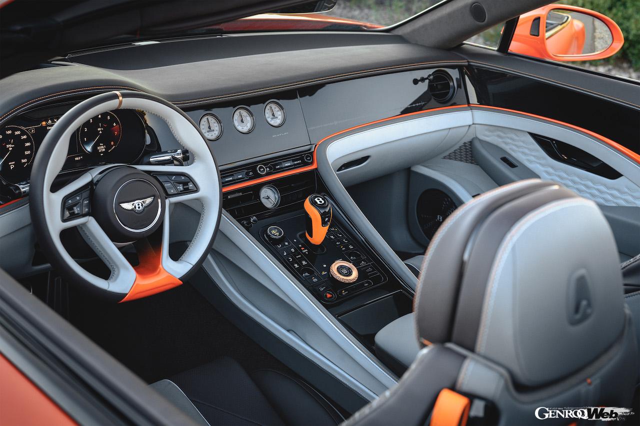 最終認証テストが開始された「ベントレー バトゥール コンバーチブル」のインテリア。