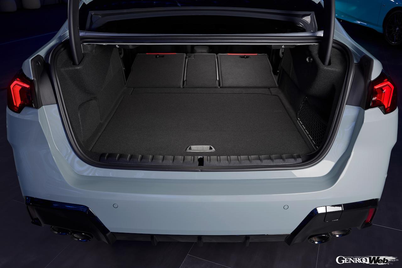 「BMW 2シリーズ グランクーペ」改良新型のラゲッジスペース。
