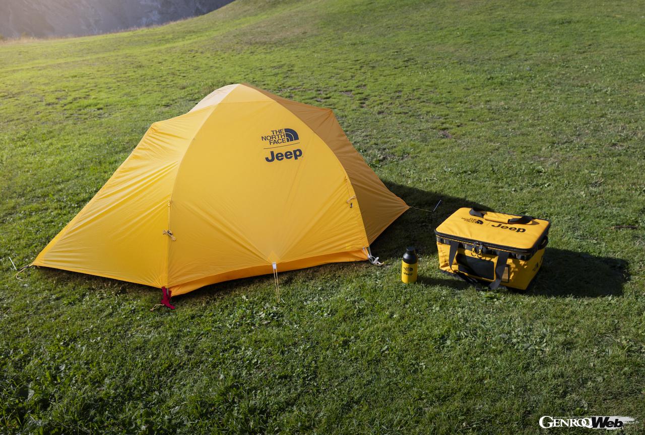 「ジープ アヴェンジャー 4xe ザ・ノースフェイス・エディション」のために特別に作られた、「ザ・ノースフェイス・エクスプロア・パック」。
