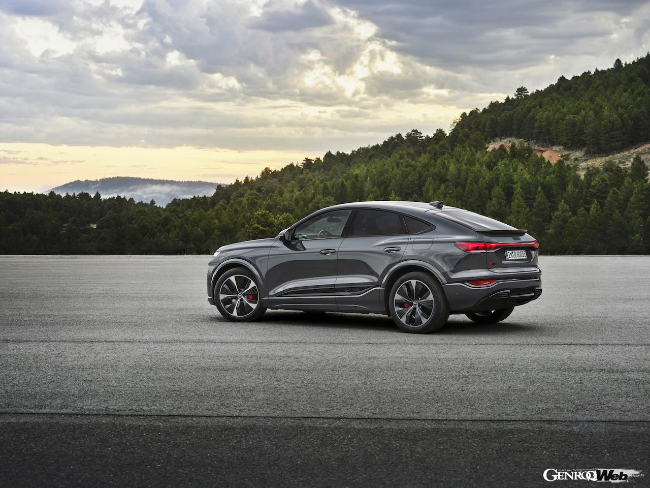 「アウディQ6 スポーツバック e-tron」のエクステリア。