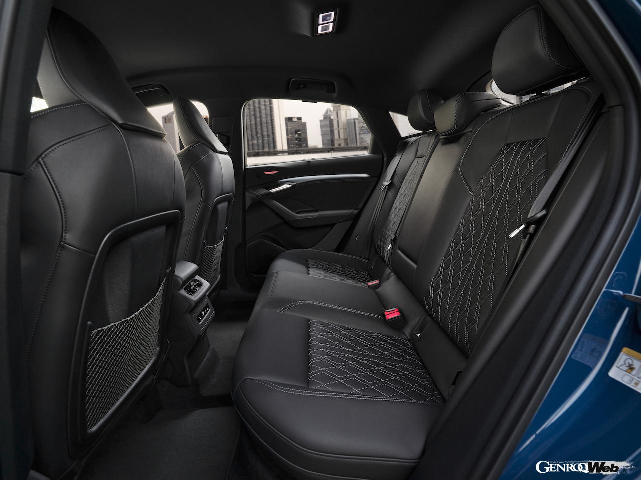 「アウディQ6 スポーツバック e-tron」のインテリア。