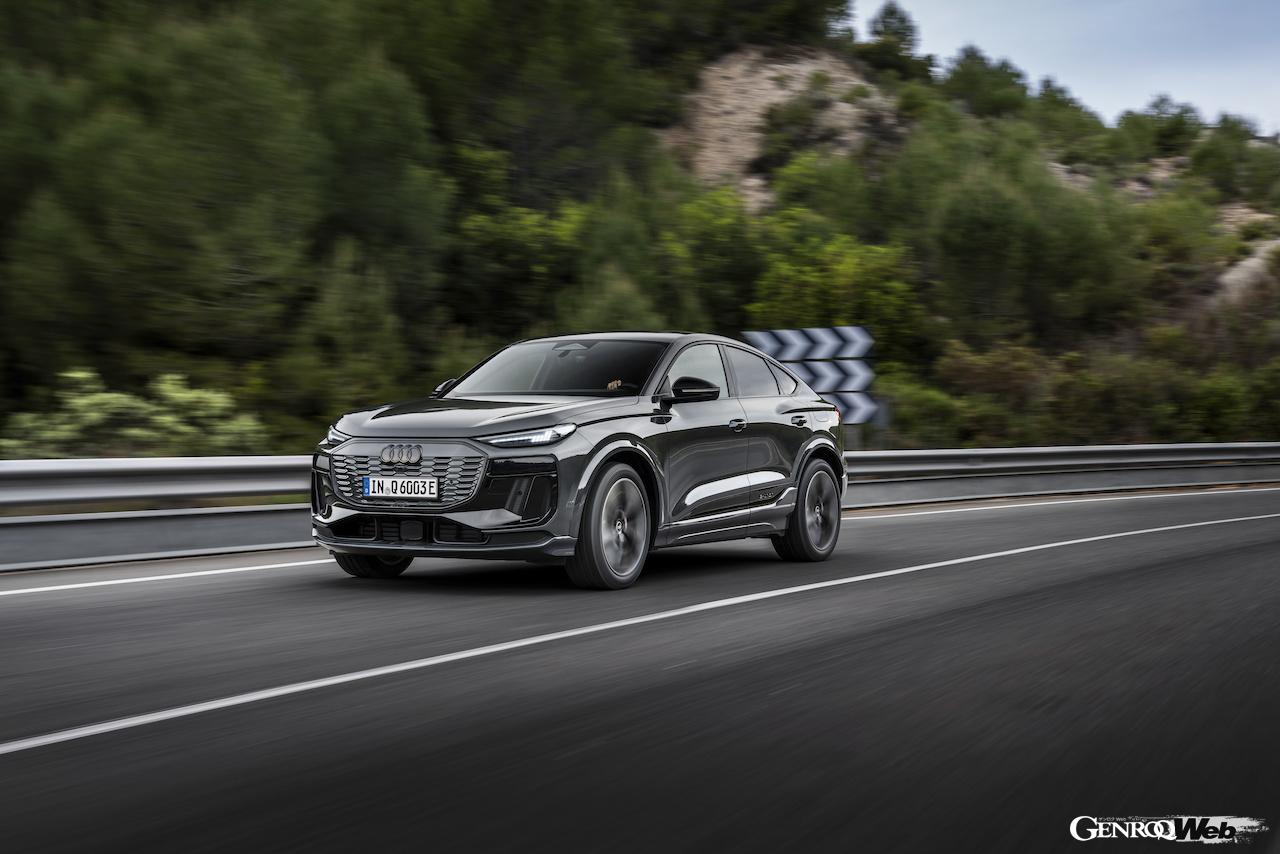 「アウディQ6 スポーツバック e-tron」の走行シーン。