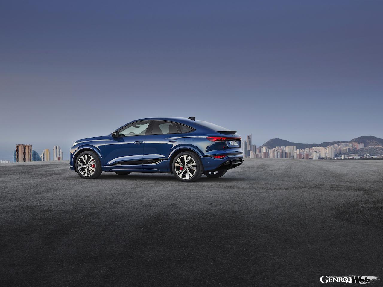 「アウディSQ6 スポーツバック e-tron」のエクステリア。