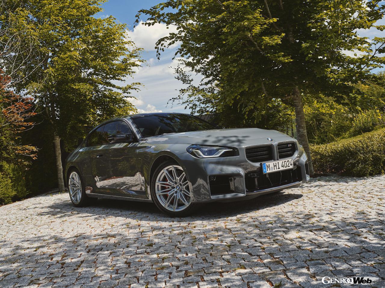 日本導入が開始された新型「BMW M2 クーペ」のエクステリア。