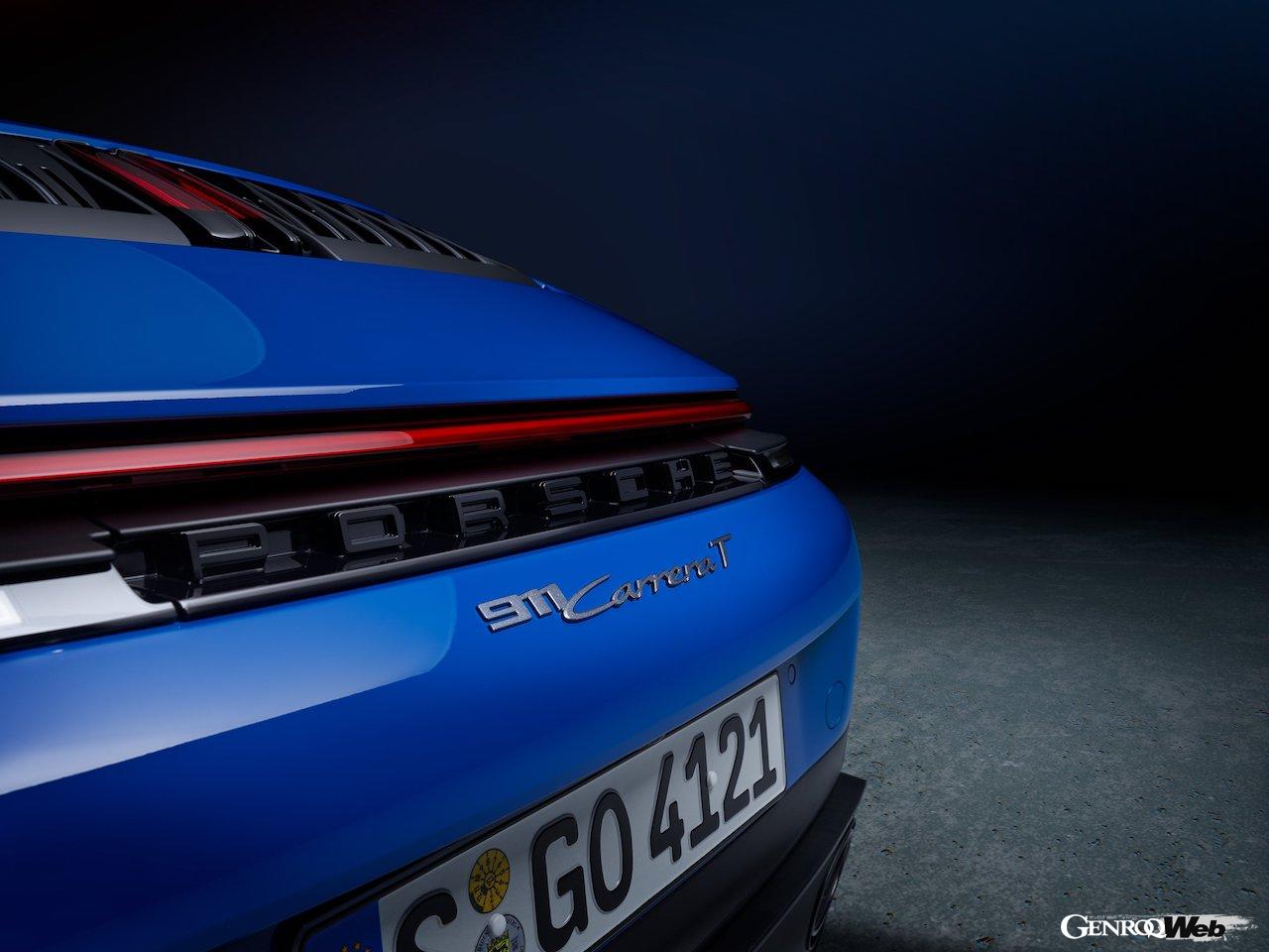 6速マニュアルトランスミッション搭載「ポルシェ 911 カレラT カブリオレ」のエクステリア。