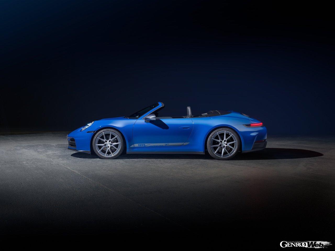 6速マニュアルトランスミッション搭載「ポルシェ 911 カレラT カブリオレ」のエクステリア。