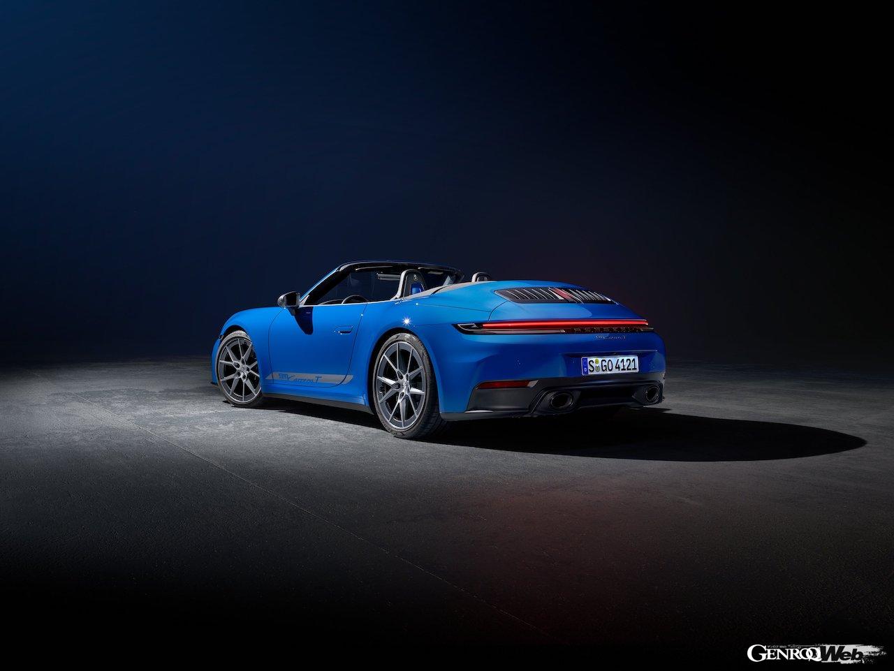 6速マニュアルトランスミッション搭載「ポルシェ 911 カレラT カブリオレ」のエクステリア。