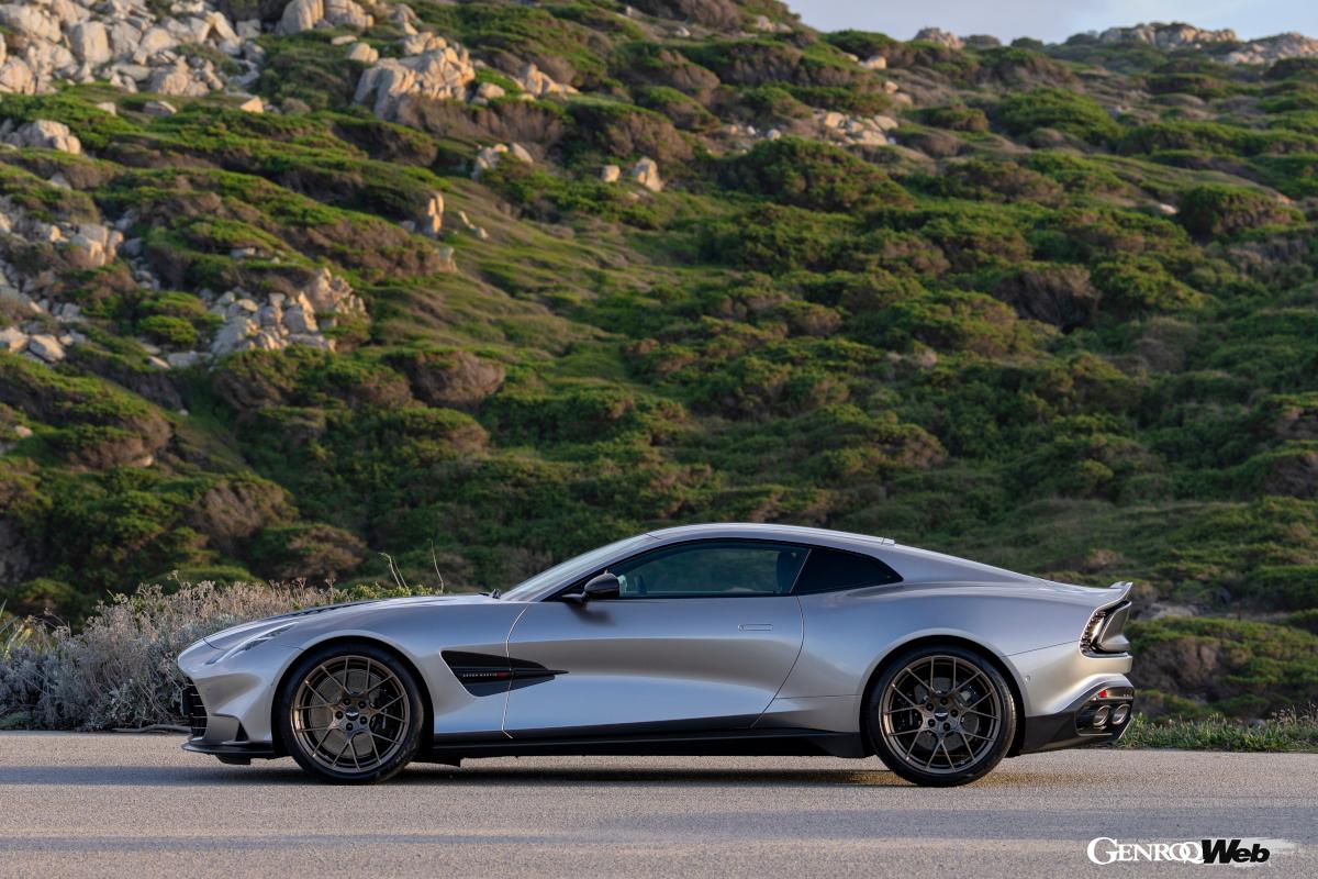 劇的でゴージャスでワイルドな新型「ヴァンキッシュ」。