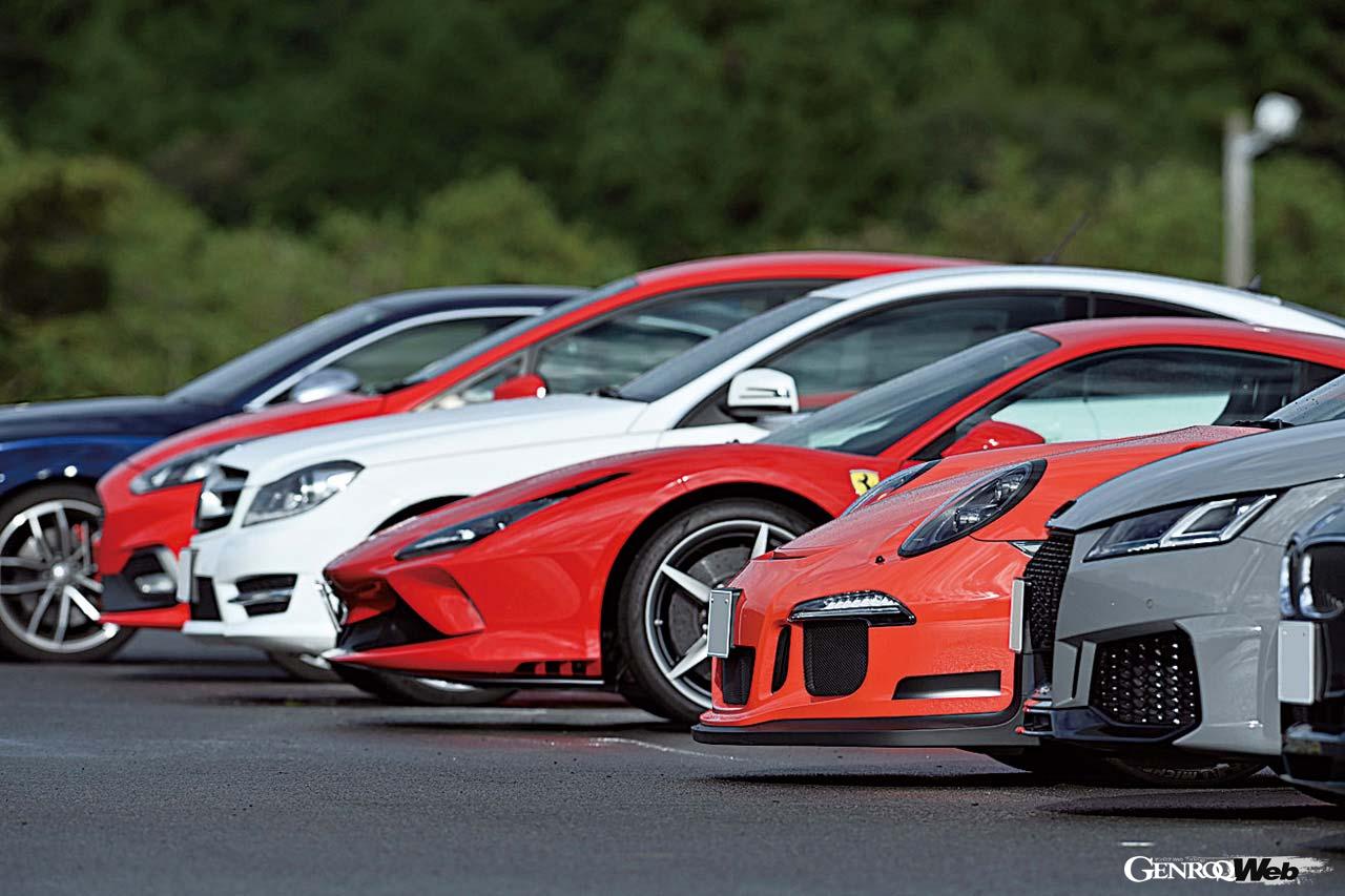 集まったのはさまざまな国籍の、スポーツカーからSUVまで百花繚乱。ただ、クルマ好きなら誰もが一目置く通なスポーツモデルばかり！