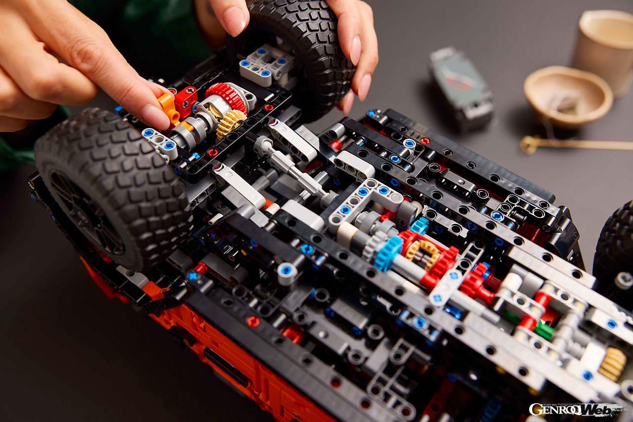 リヤデフやセンターデフなど、実車さながらの構造。これを自分で組み立てた時の満足度は高いはず。